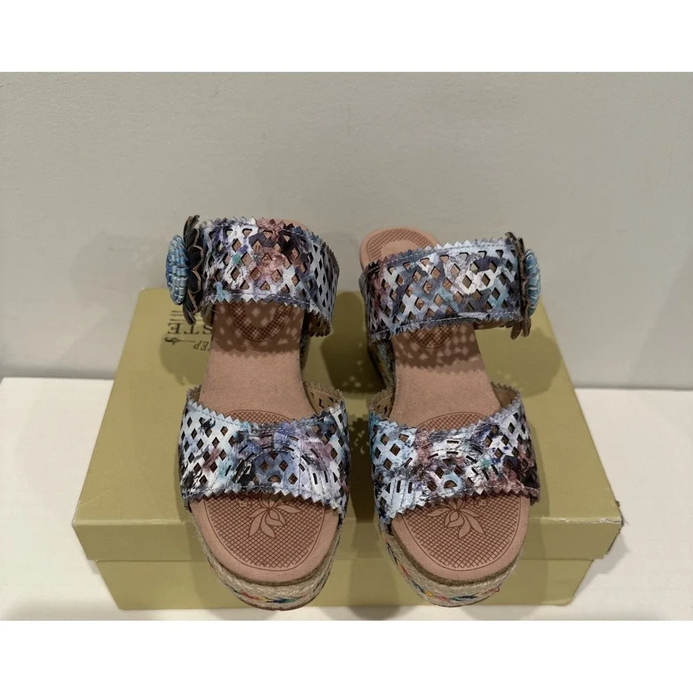L'Artiste by Spring Step Size 35/ US 5 Evesgarden Floral Corky Wedge Sandal Blue